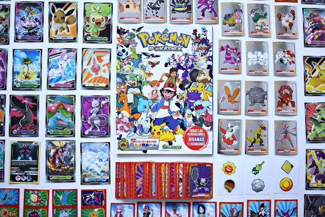 Pokémon Pokédex Gigamax 2: Álbum Completo A Pegar