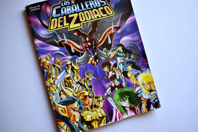 Caballeros del Zodiaco 2018 (Panini, 2018): Tiene 103 Láminas (Álbum)