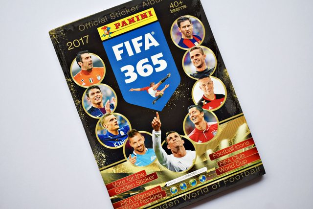 FIFA 365 2017 (Panini, 2016): Álbum Completo (Con todas sus láminas pegadas)