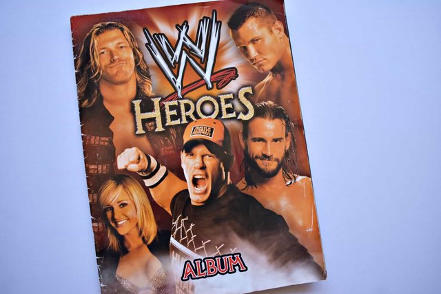 WWE Héroes (Topps, 2008): Faltan 3 Láminas (Álbum)