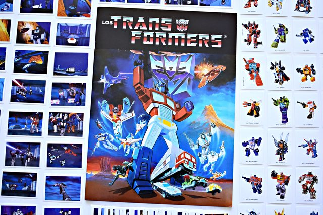 . 1 Álbum: Transformers 86': Álbum Completo A Pegar