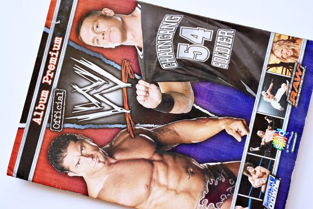 WWE Álbum Premium Official (Salo, 2006): Faltan 38 Láminas