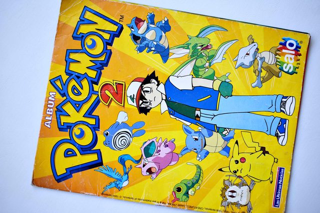 Pokémon 2 (Salo, 1999): Tiene 35 Láminas (Álbum)