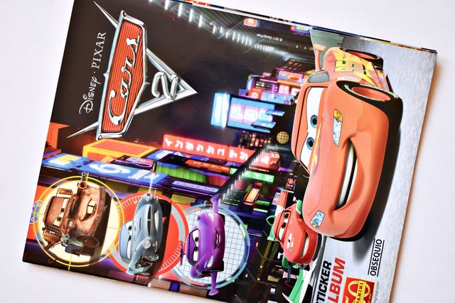 Cars 2 (Panini, 2011): Álbum Completo (Con todas sus láminas pegadas)