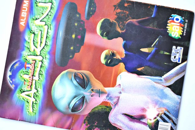 Invasion Alien (Salo, 1999): Tiene 10 Láminas (Álbum)