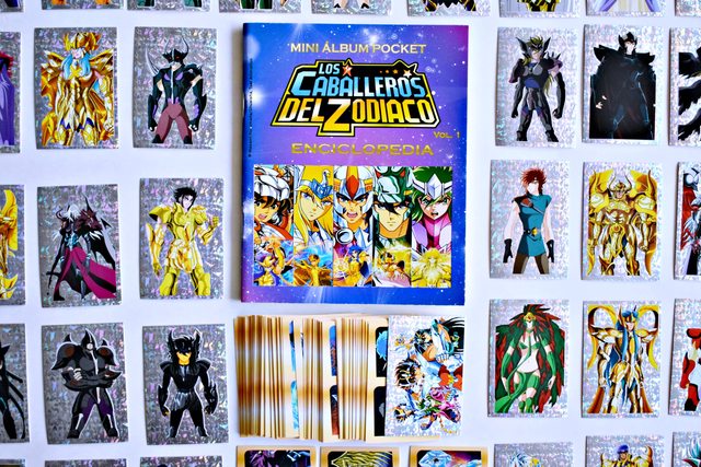 . Caballeros Del Zodiaco: Enciclopedia: Álbum Completo A Pegar [Mini]
