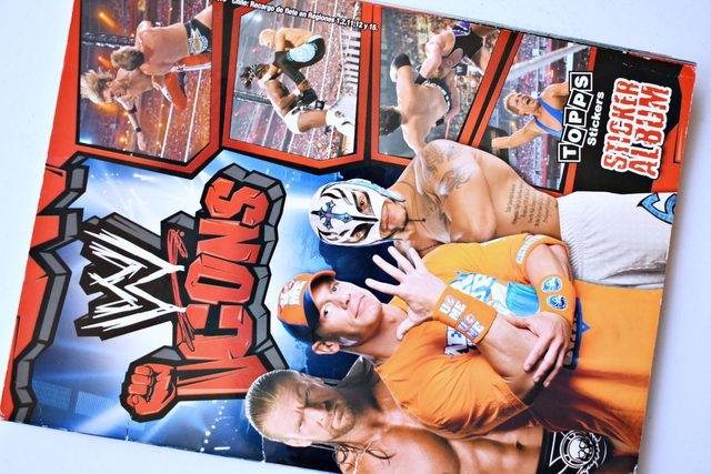 WWE Icon (Topps, 2009): Tiene 158 Láminas (Álbum)