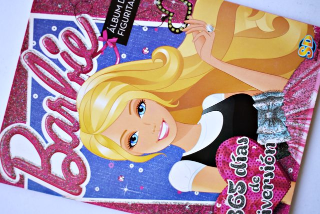 Barbie 365 Días de Diversión (Italtoys, 2013): Álbum Completo (Con todas sus láminas pegadas)