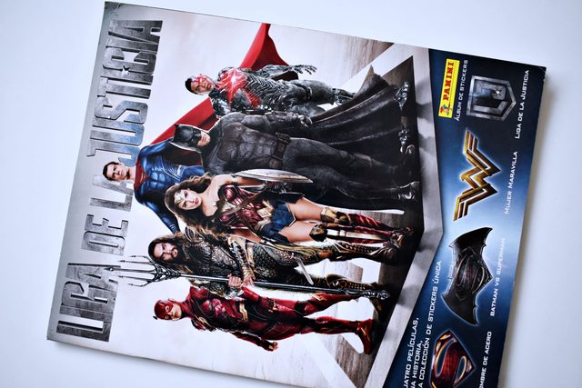 Liga de la Justicia (Panini, 2017): Álbum Vacío (Sin láminas)