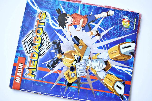 Medabots (Salo, 2002): Tiene 150 Láminas (Álbum)