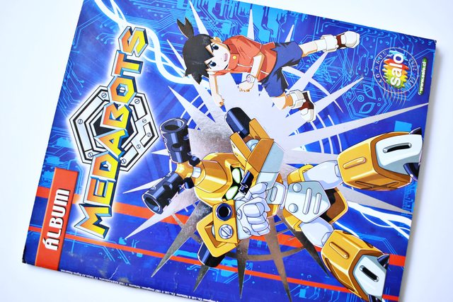 Medabots (Salo, 2002): Tiene 190 Láminas