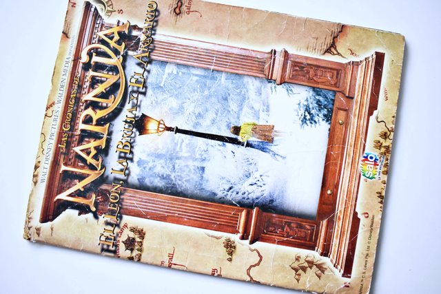 Las Crónicas de Narnia El León La Bruja y el Armario (Salo, 2005): Álbum Completo (Con todas sus láminas pegadas)