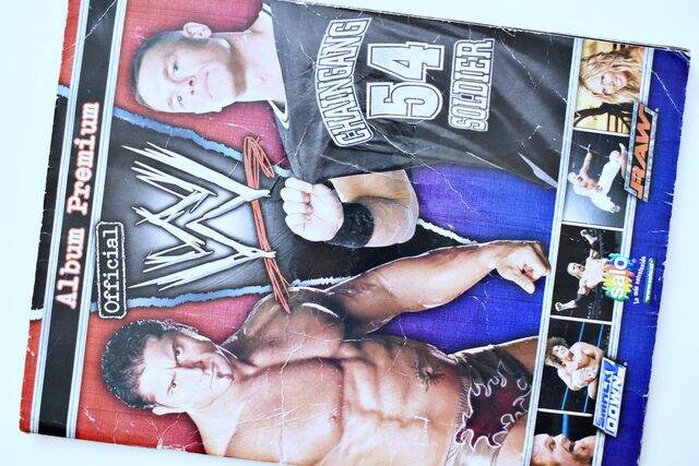 WWE Álbum Premium Official (Salo, 2006): Tiene 116 Láminas