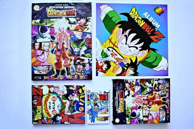 . 01 Álbum Dragon Ball Enciclopedia [Universo]: Álbum Completo A Pegar + Extra Enciclopedia Salo