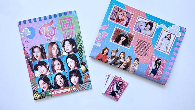 Twice |KPOP]: Álbum Completo (Con todas sus láminas pegadas)